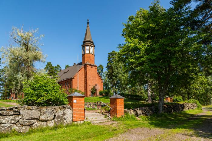 Ylämaa church