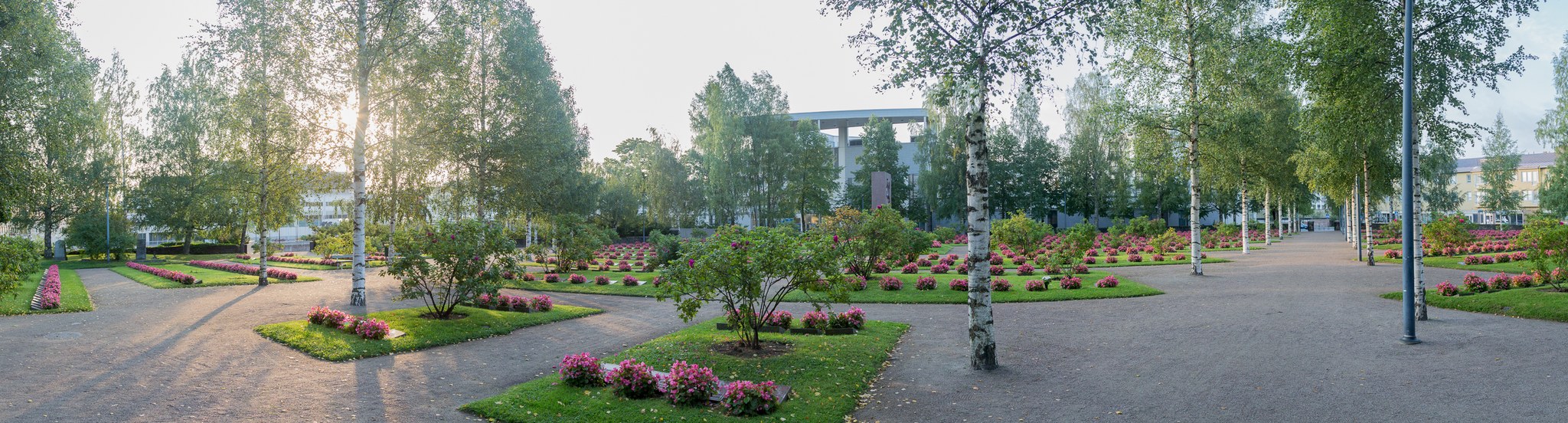 Lappeenrannan Sankarihautausmaa kesällä