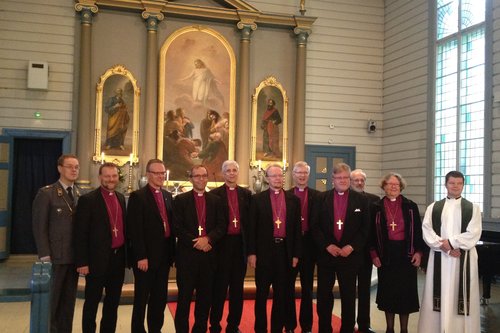 Piispat Lappeen Marian kirkossa 2_Mika Lehtola_S.jpg